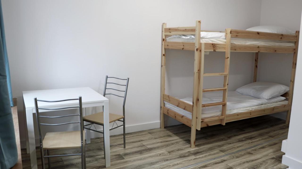 Sanera Hostel Варшава Екстер'єр фото