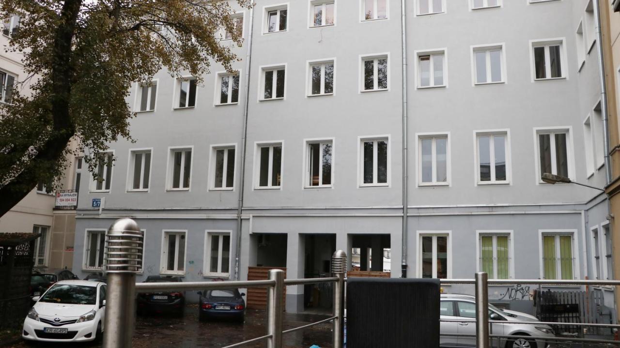 Sanera Hostel Варшава Екстер'єр фото