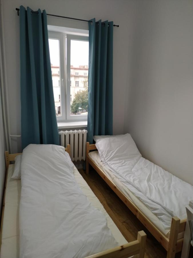 Sanera Hostel Варшава Екстер'єр фото